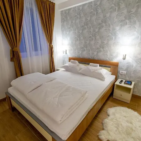 Greenwood In Kraljevi Cardaci شقة كوباونيك